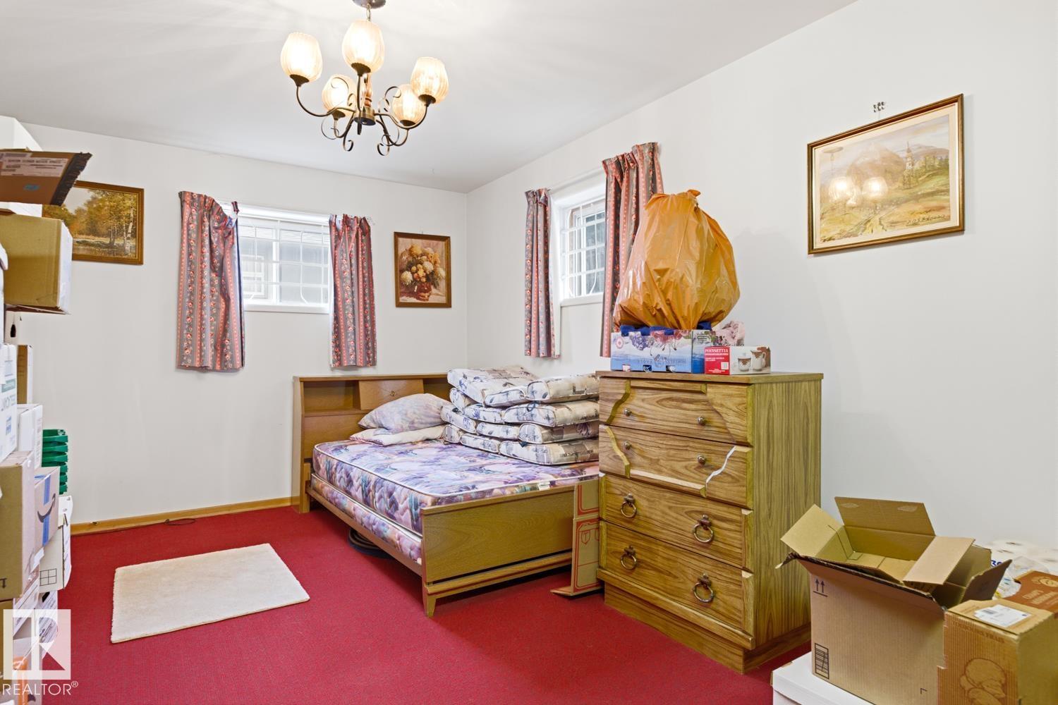 9745 68 AV NW, Edmonton