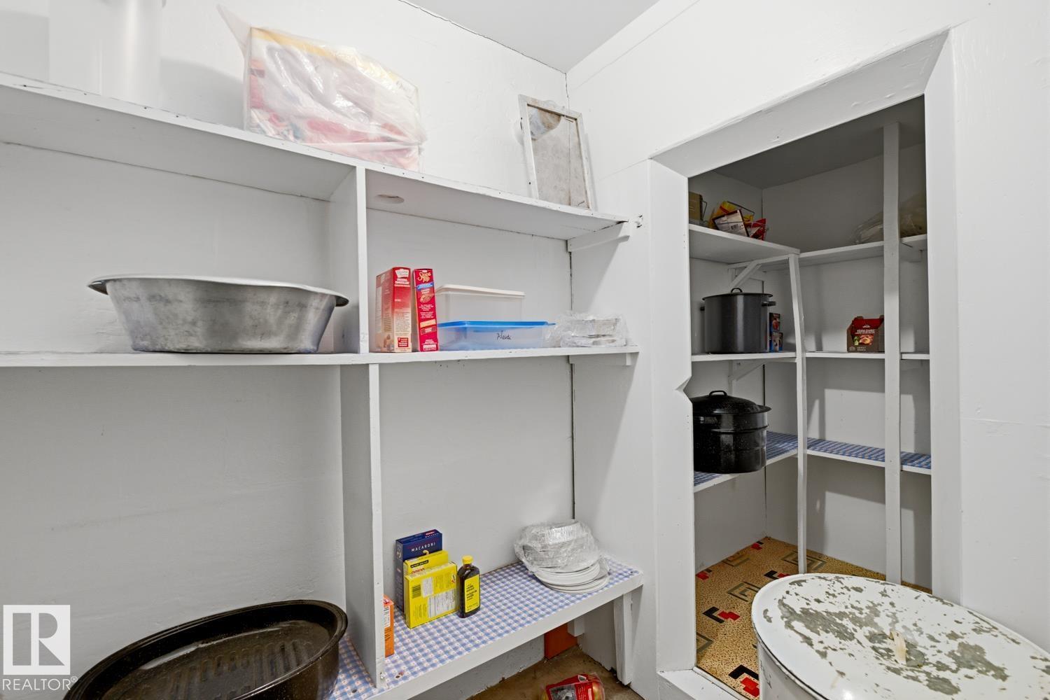 9745 68 AV NW, Edmonton