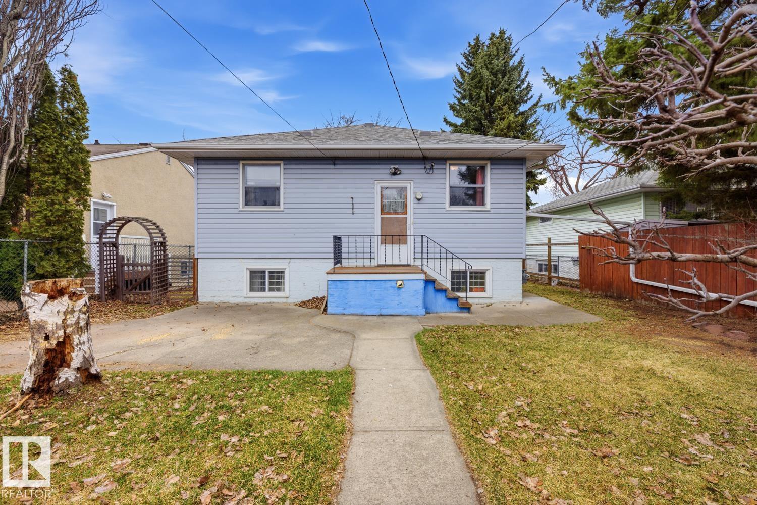 9745 68 AV NW, Edmonton