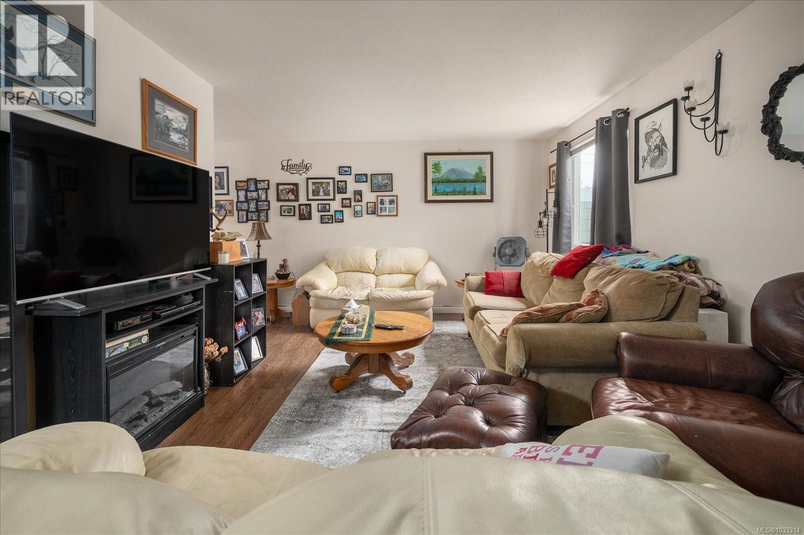 #4202 997 Bowen Rd - 11