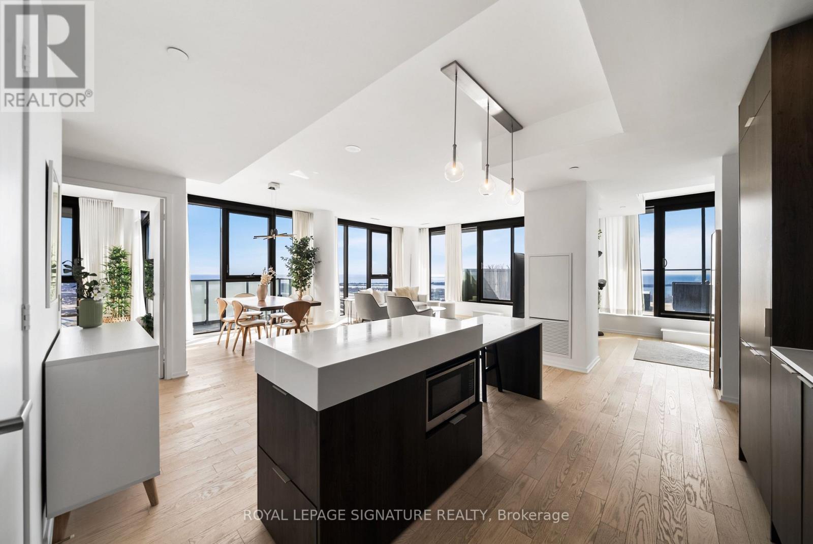 #4304 16 BONNYCASTLE STREET - 16