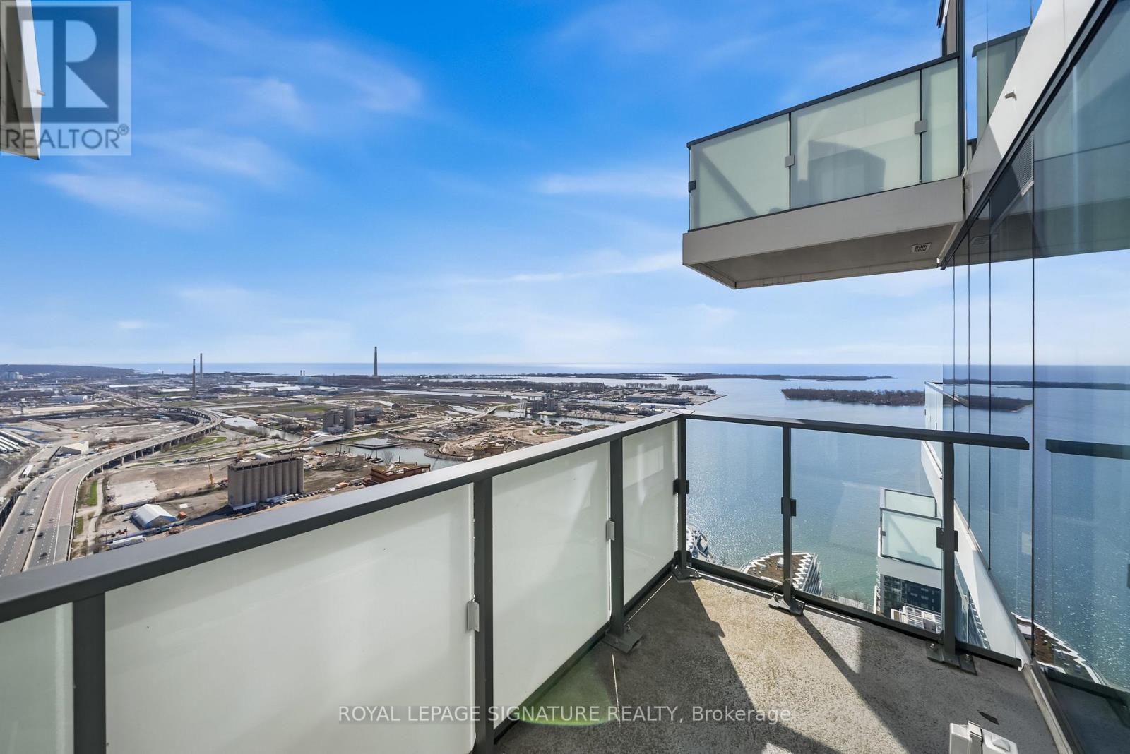 #4304 16 BONNYCASTLE STREET - 21