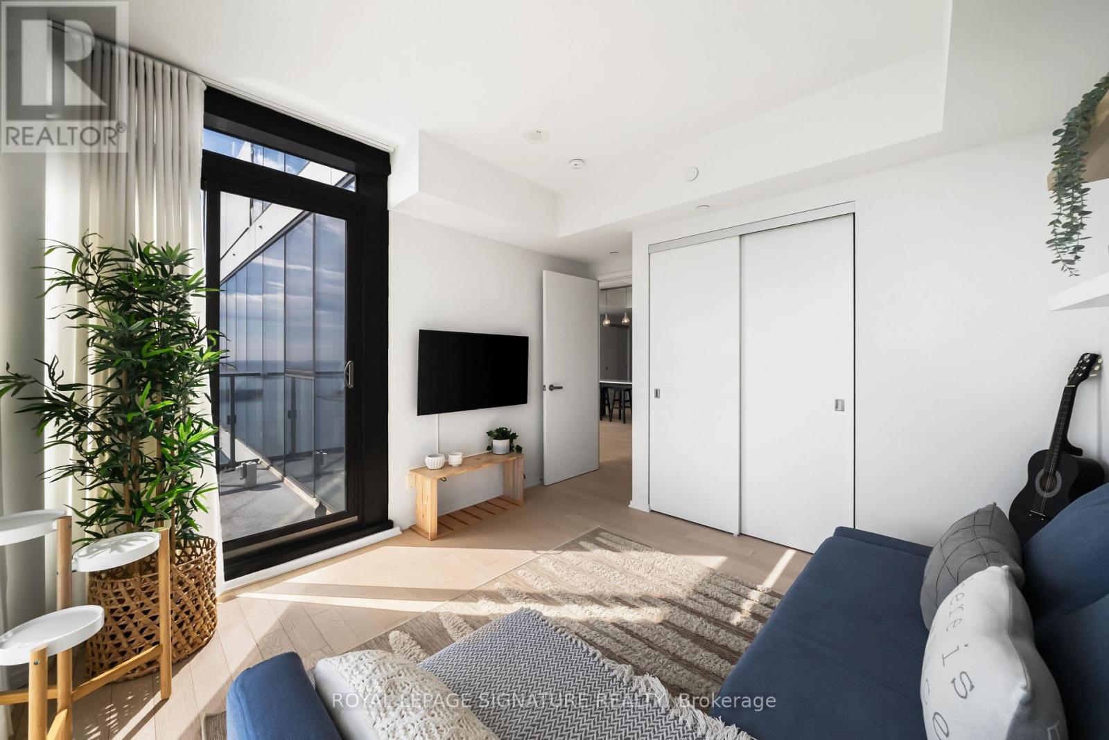 #4304 16 BONNYCASTLE STREET - 25