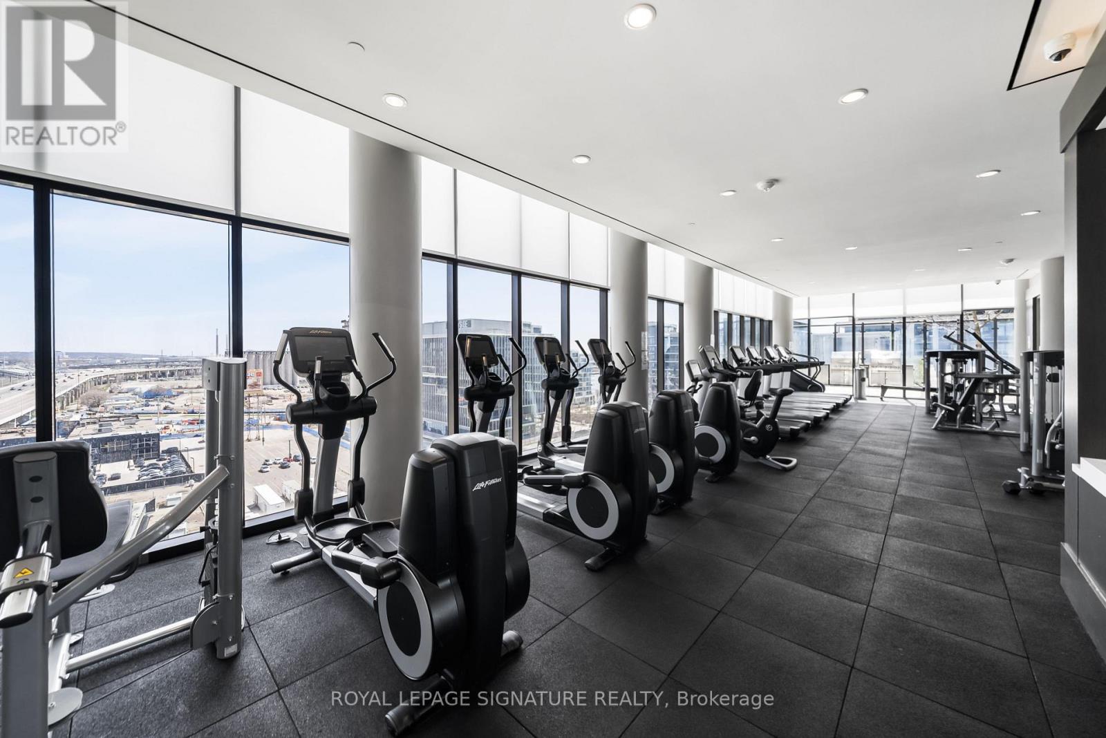#4304 16 BONNYCASTLE STREET - 41