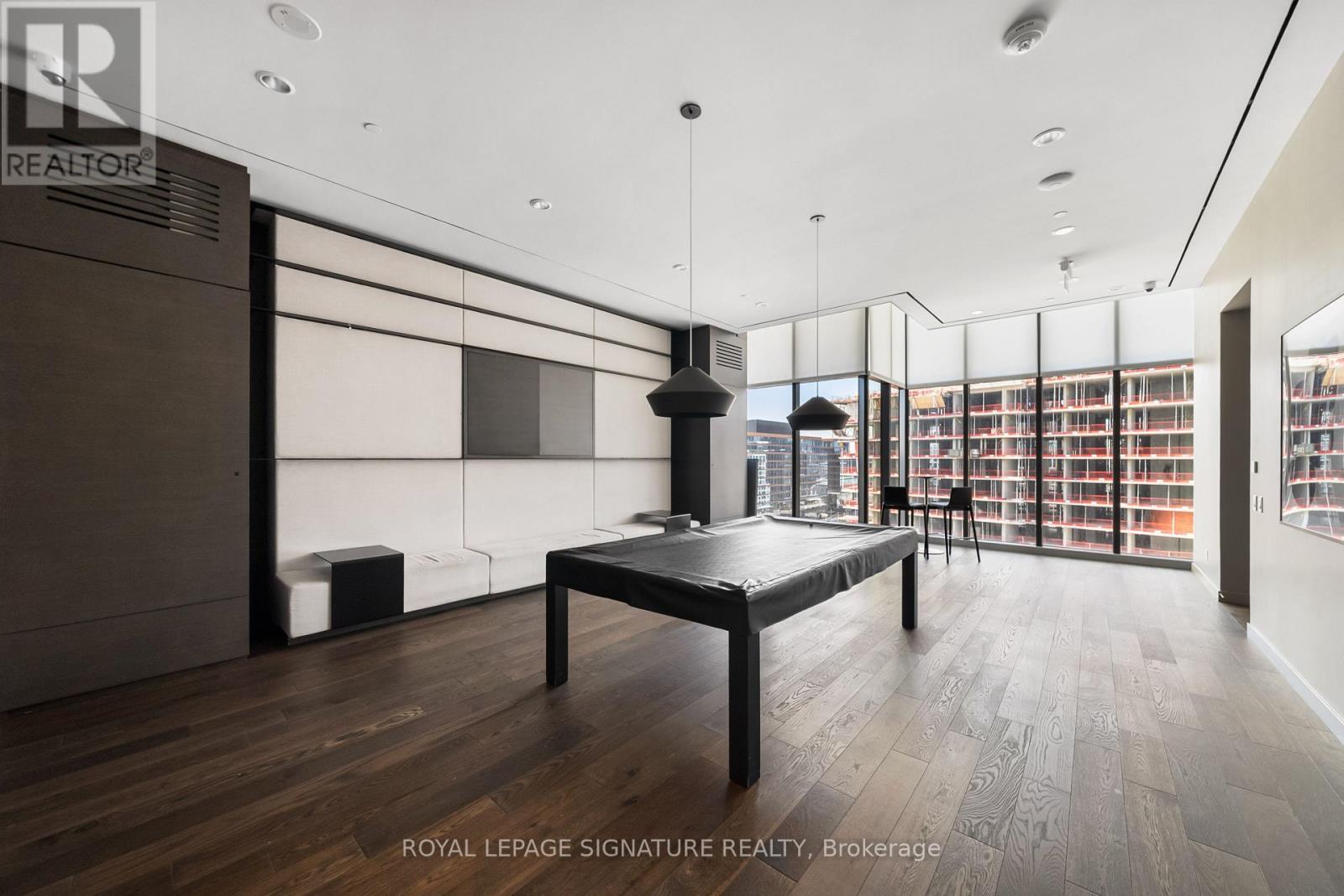 #4304 16 BONNYCASTLE STREET - 46