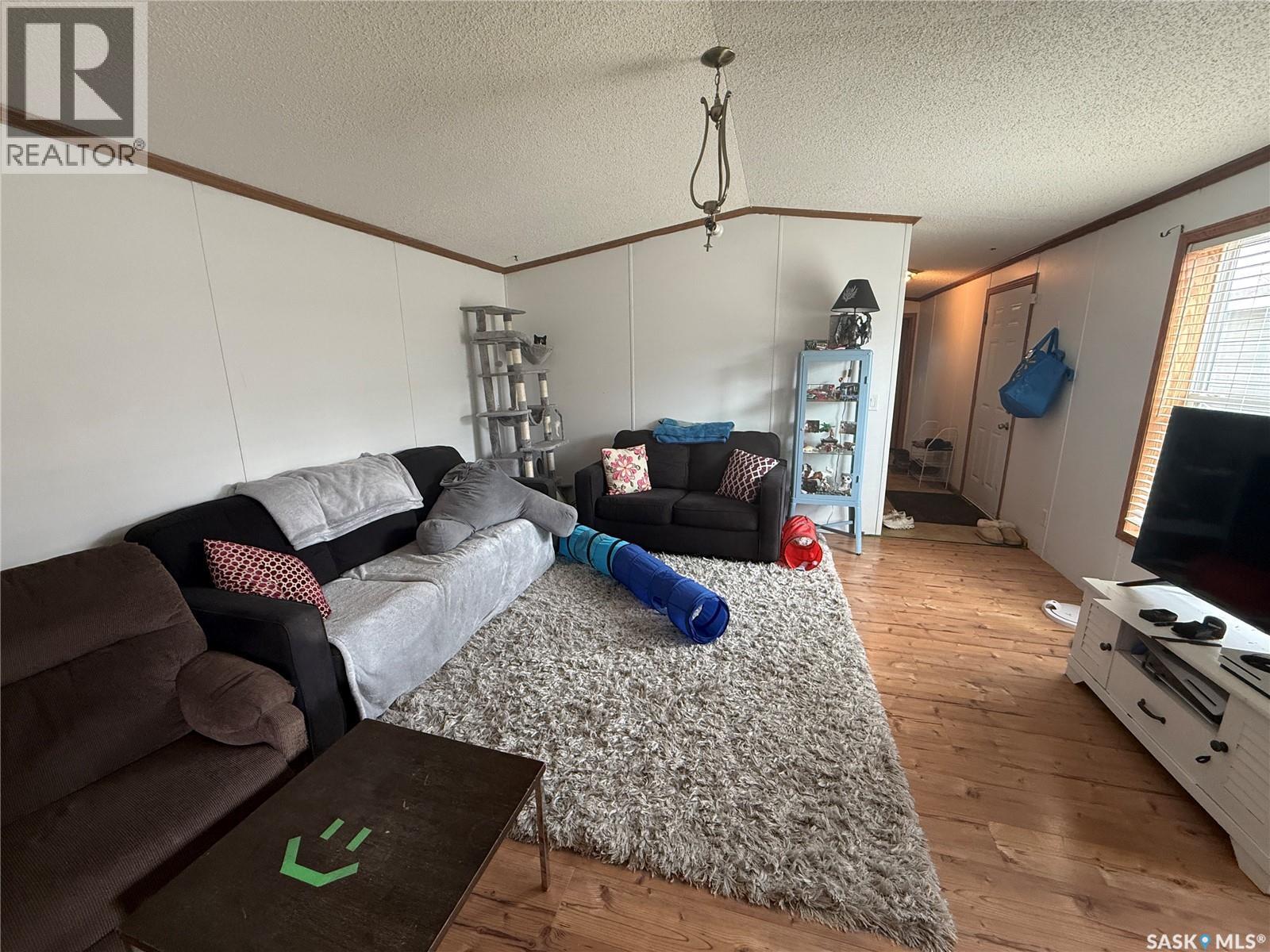 48 106 1st AVENUE SW - photo 2