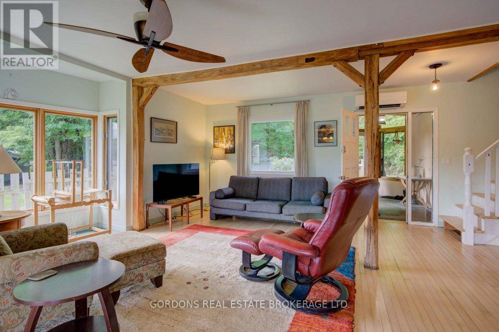 1084 MOON ROAD — photo 11