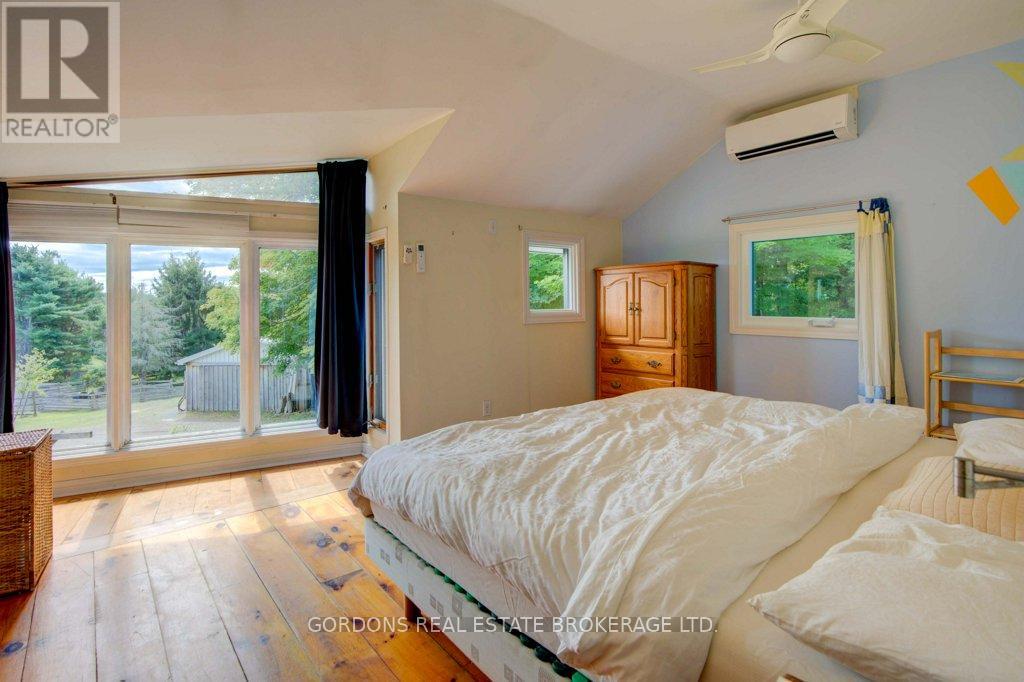 1084 MOON ROAD — photo 24