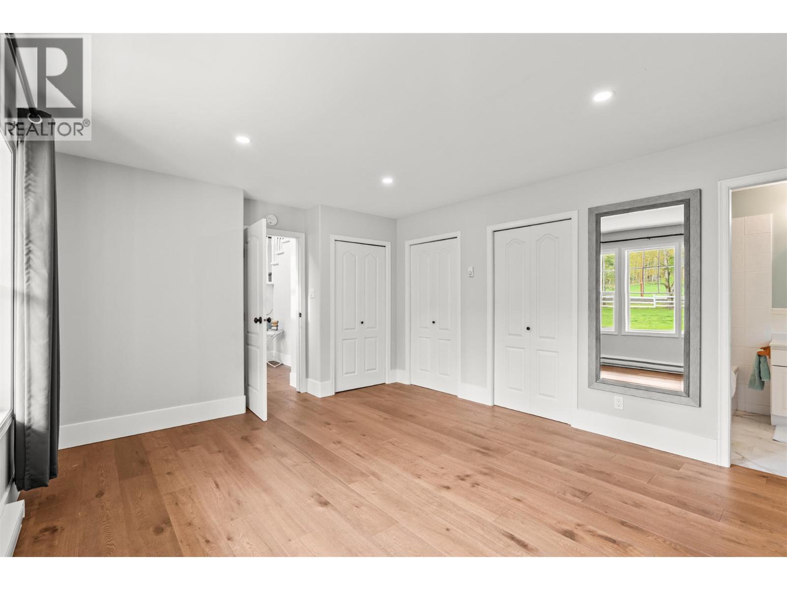  1375 Mountain View Road, Spallumcheen