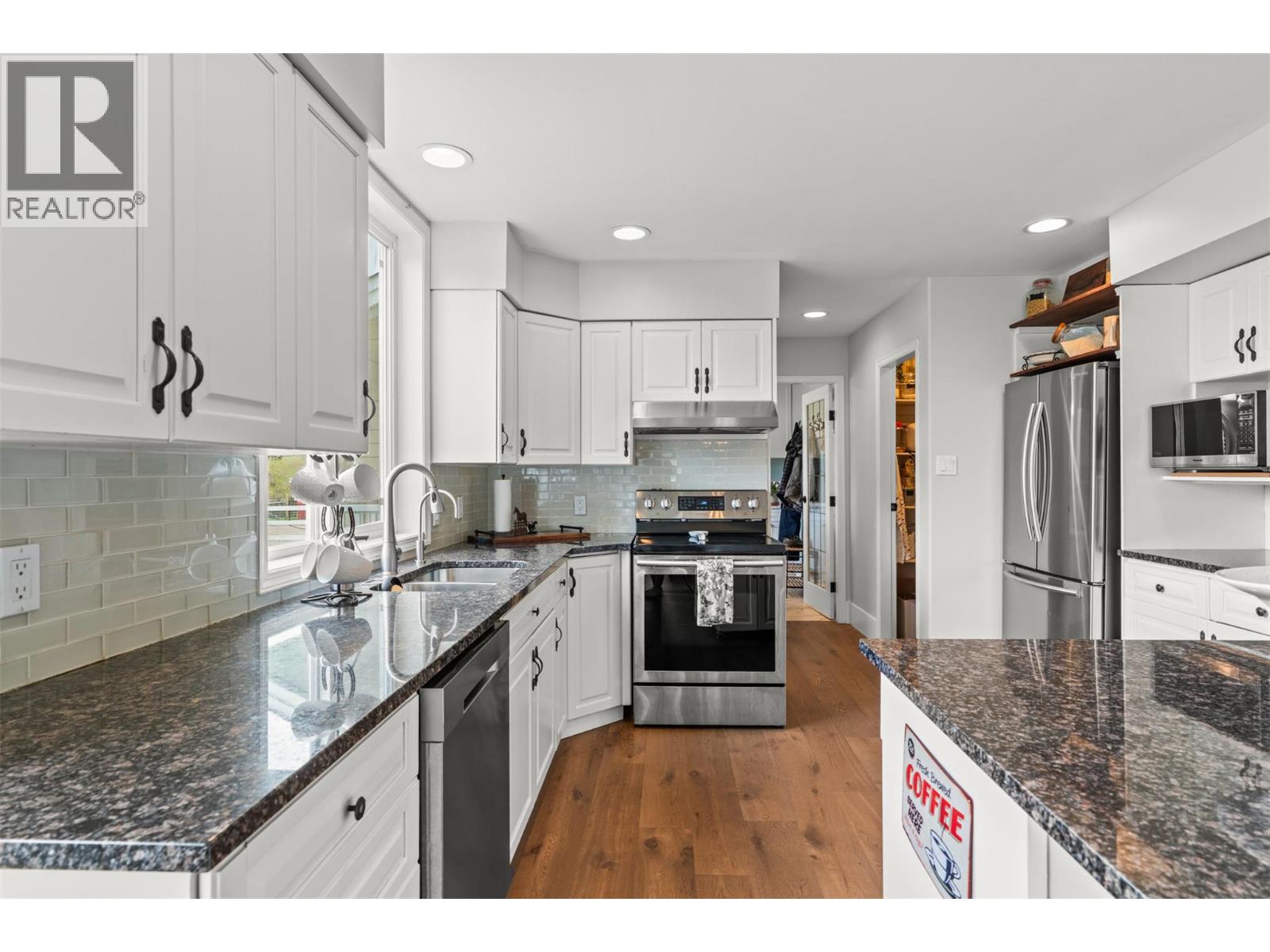  1375 Mountain View Road, Spallumcheen