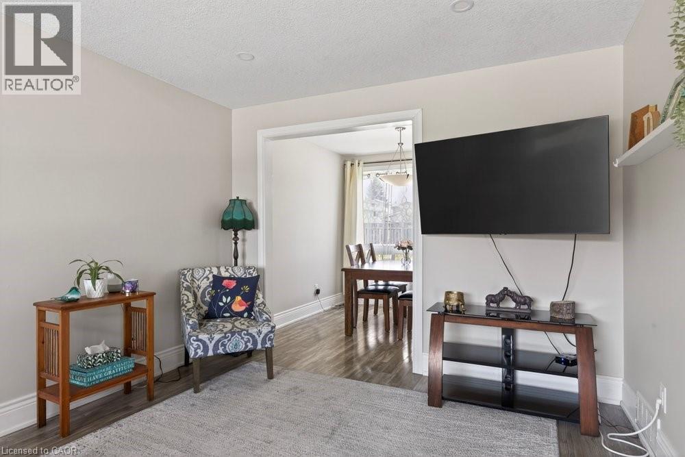 62 PALMER Road - 14