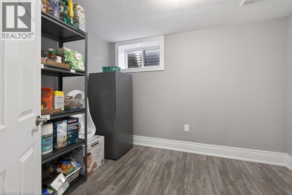 62 PALMER Road - 40