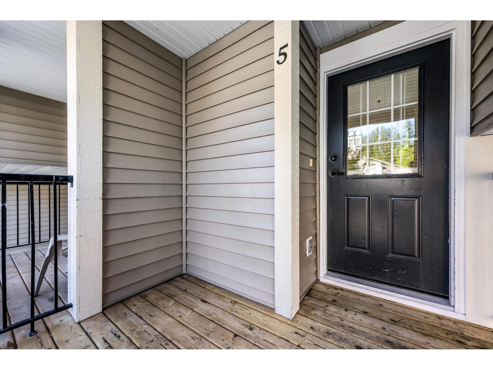 5 45550 SHAWNIGAN CRESCENT, Garrison Crossing, Chilliwack