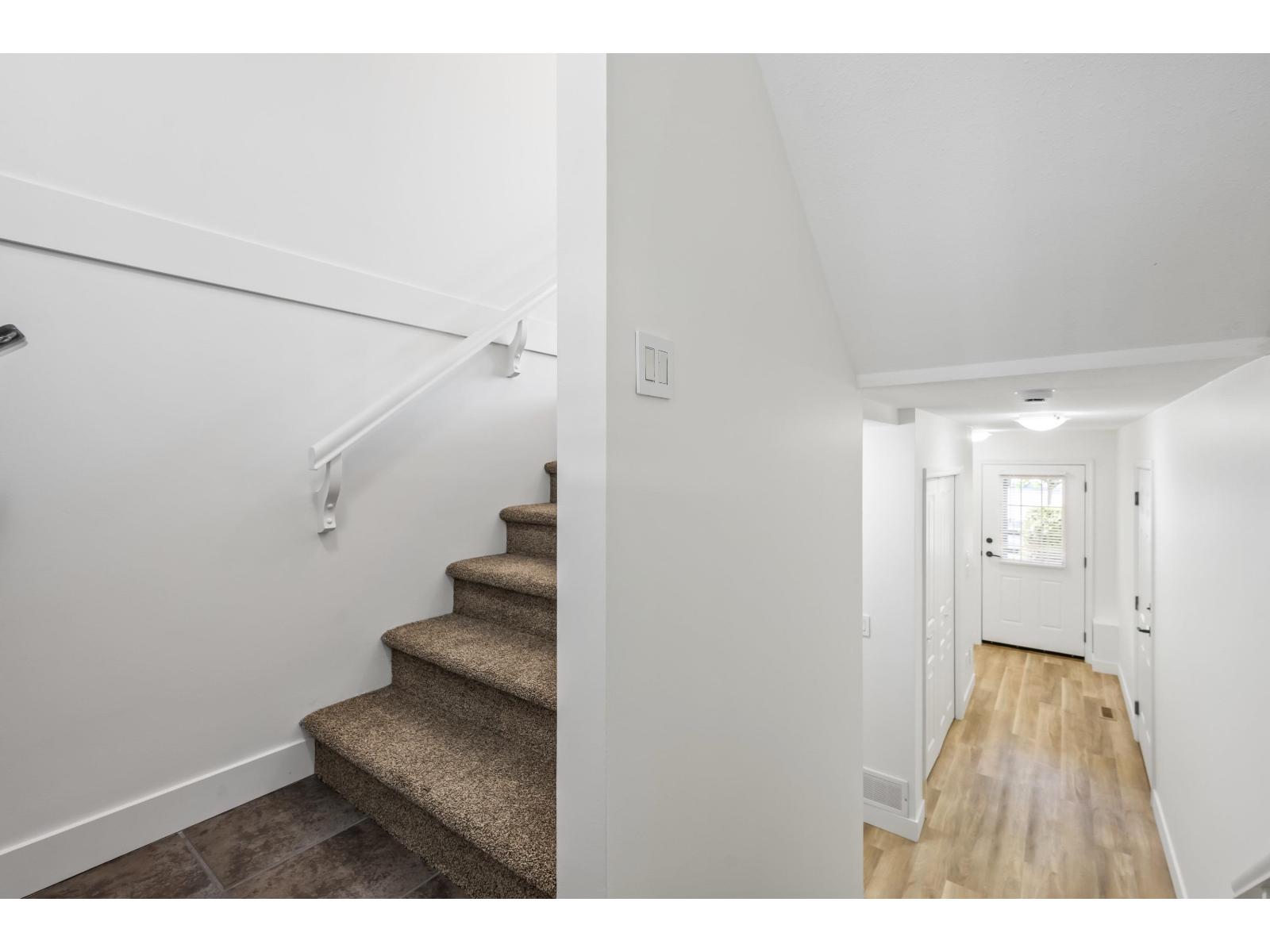 5 45550 SHAWNIGAN CRESCENT, Garrison Crossing, Chilliwack