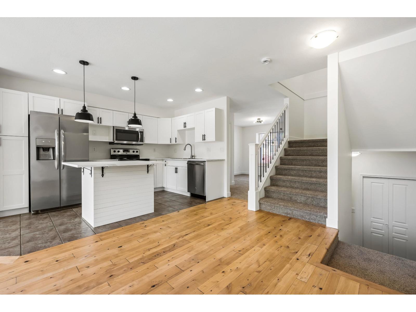5 45550 SHAWNIGAN CRESCENT, Garrison Crossing, Chilliwack