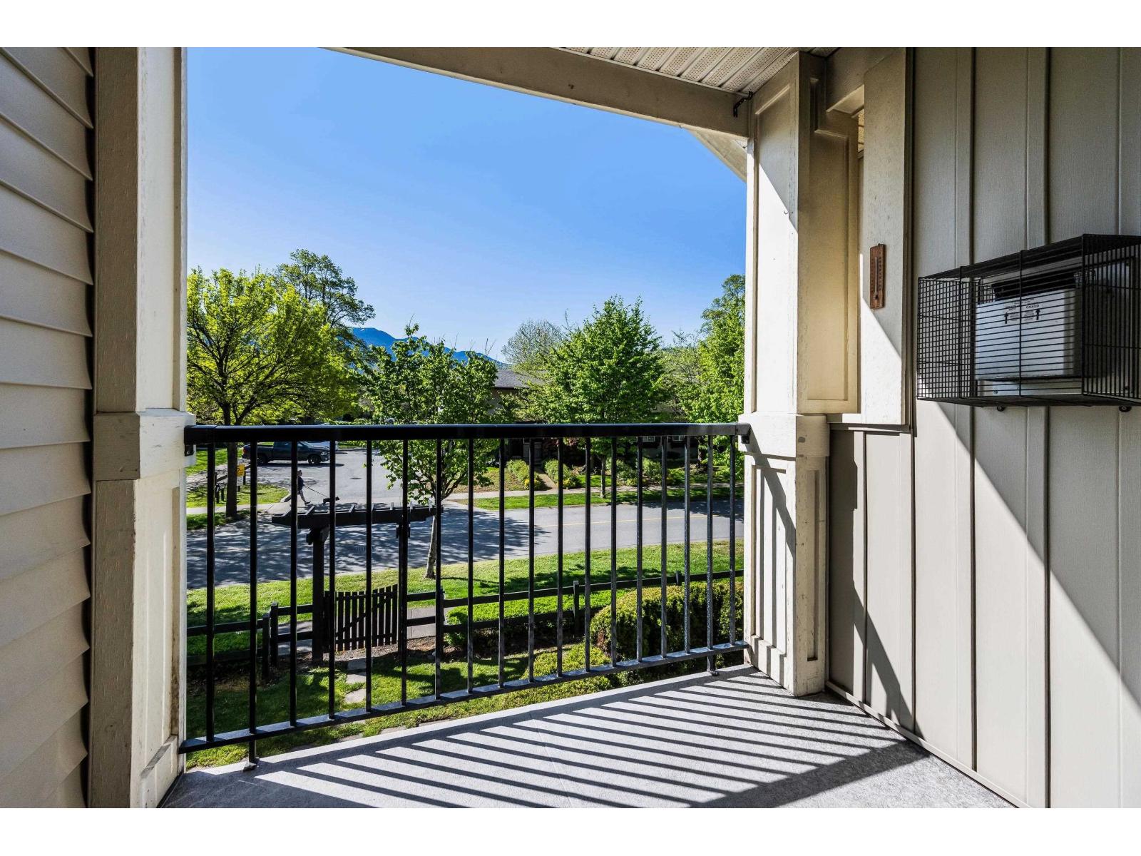 5 45550 SHAWNIGAN CRESCENT, Garrison Crossing, Chilliwack