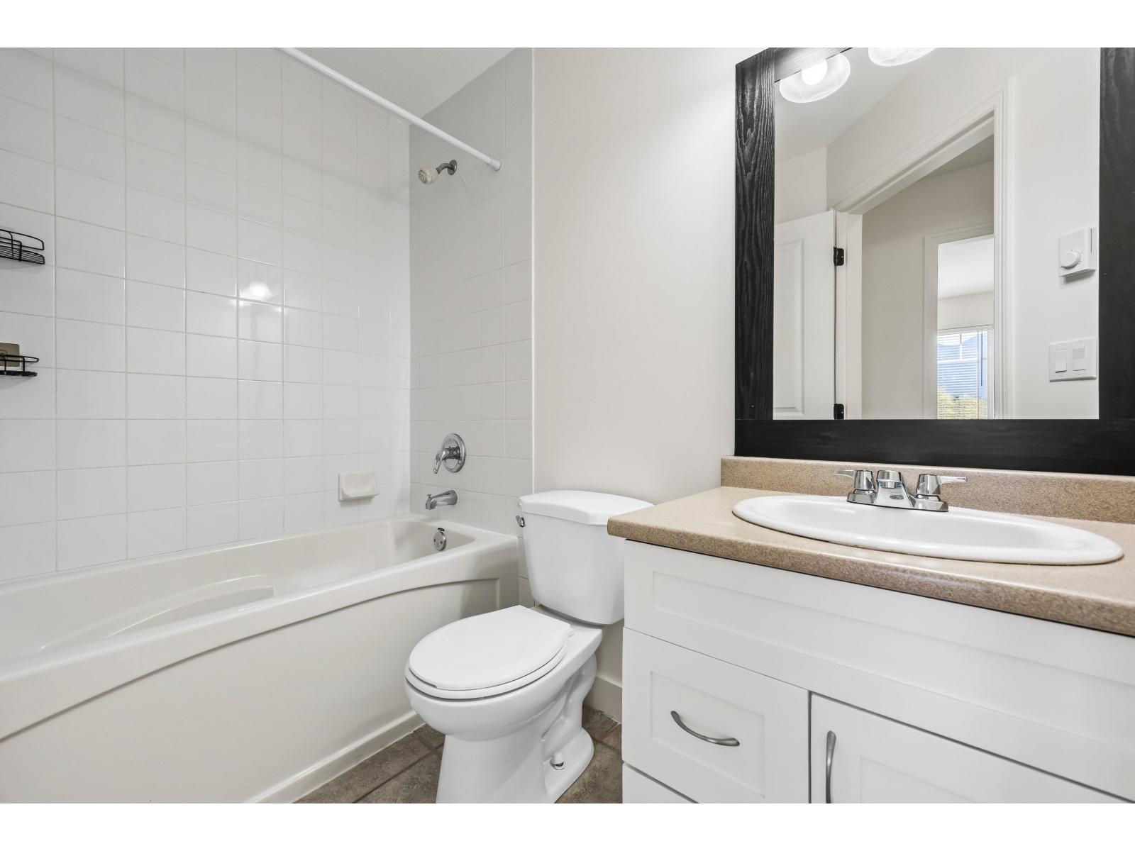 5 45550 SHAWNIGAN CRESCENT, Garrison Crossing, Chilliwack