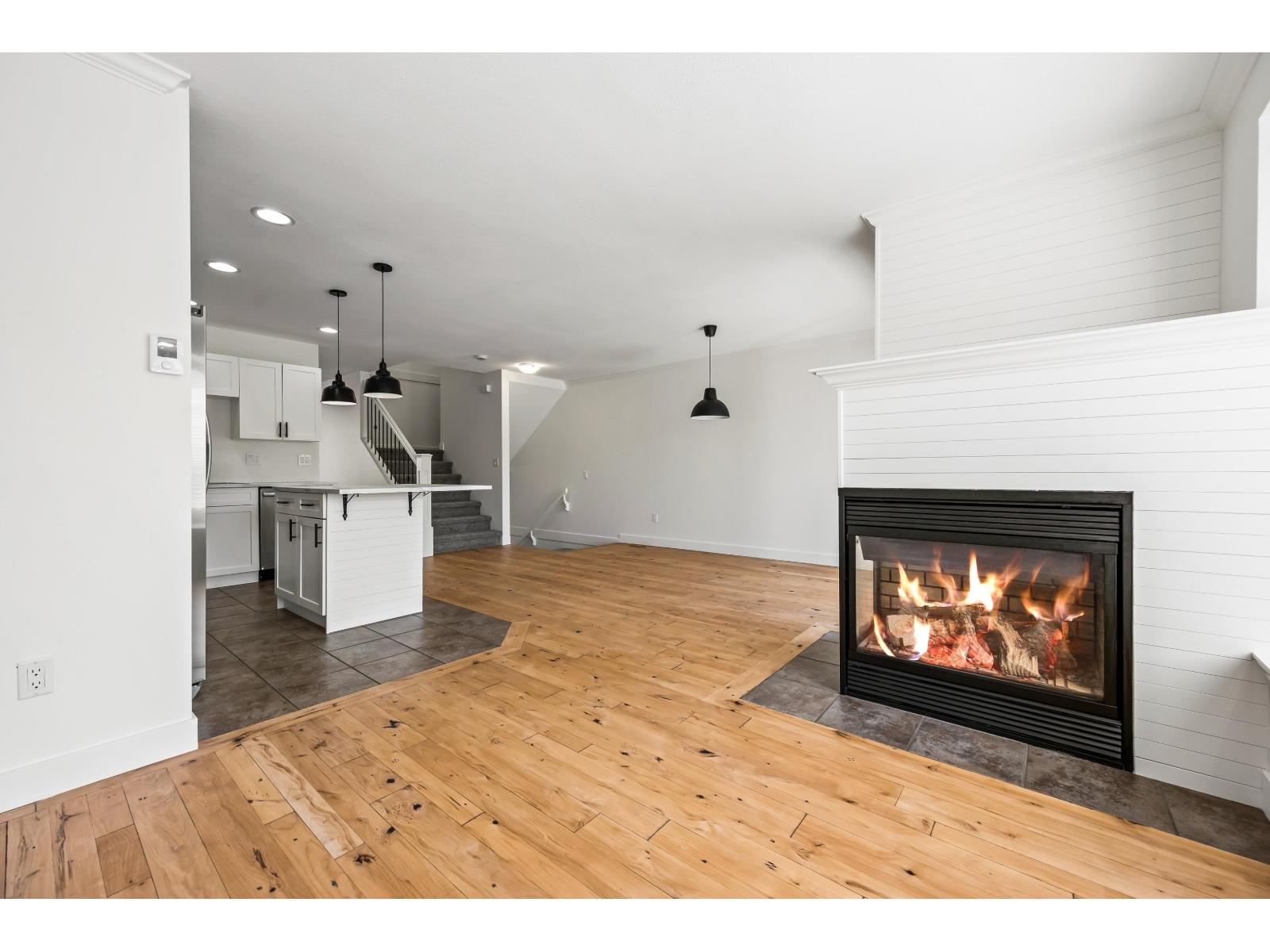 5 45550 SHAWNIGAN CRESCENT, Garrison Crossing, Chilliwack