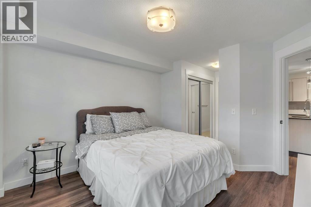 #3104 11 Mahogany Row SE - 16