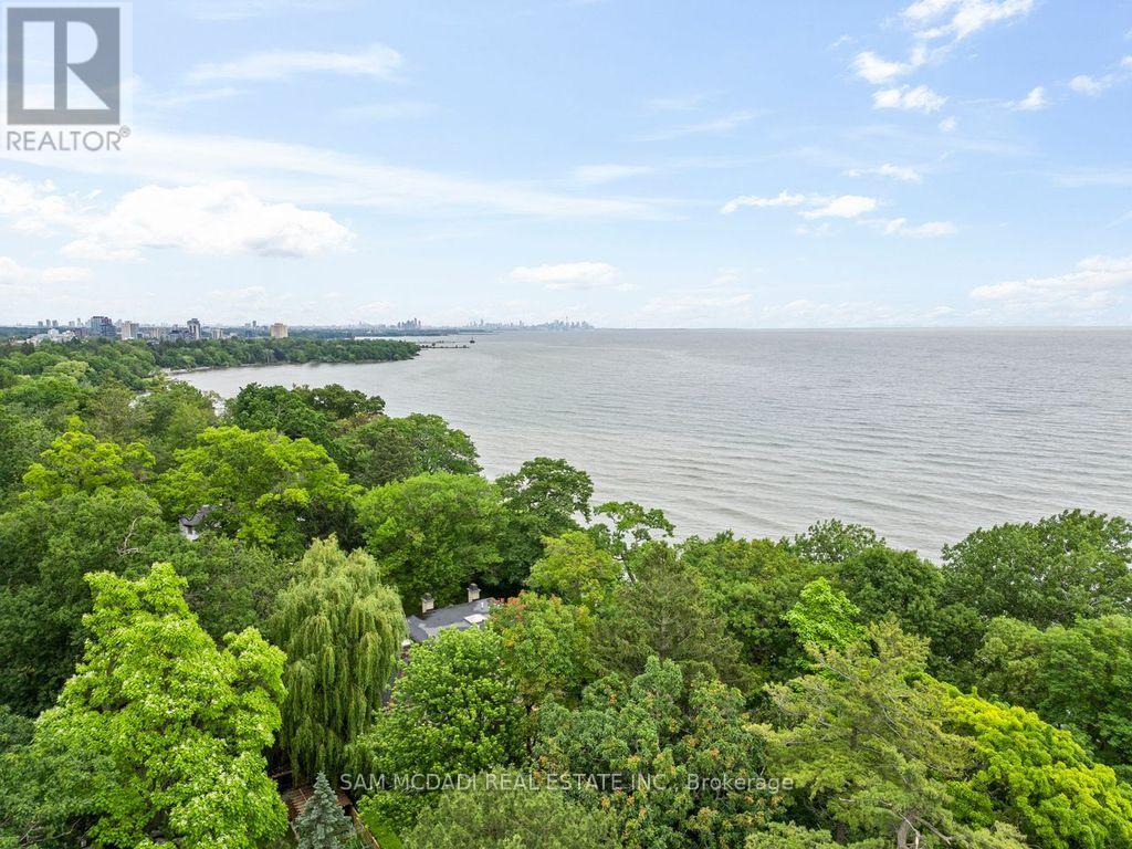 988 TENNYSON AVENUE - Image 2
