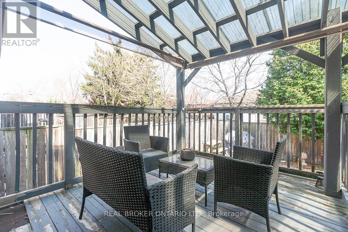 66 SPRINGVALLEY CRESCENT - 31