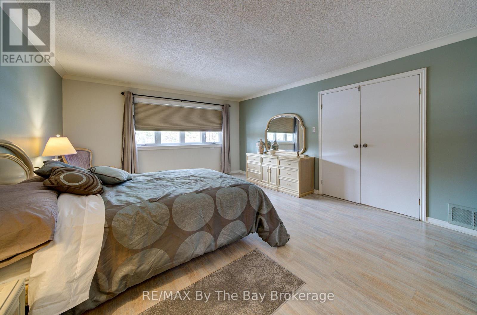32 BRIDLEWOOD CRESCENT — photo 29