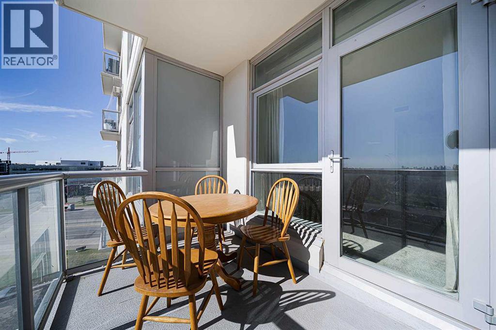 707, 77 Spruce Place SW — photo 22