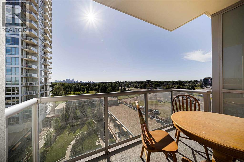 707, 77 Spruce Place SW — photo 24