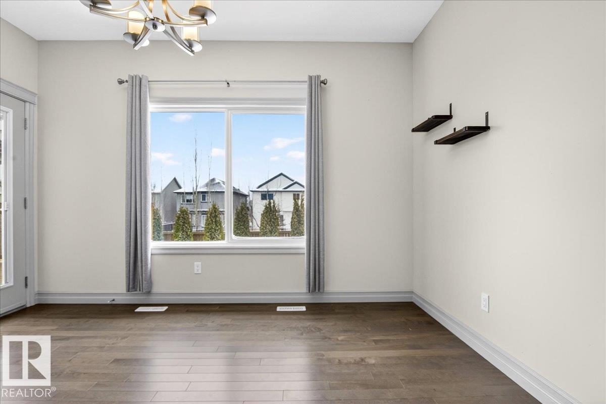 5912 19 AV SW, Edmonton