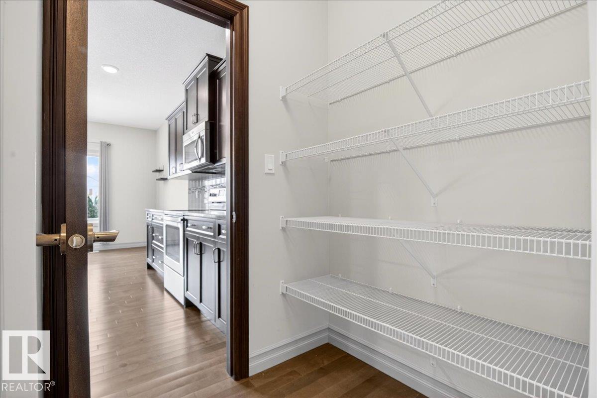 5912 19 AV SW, Edmonton