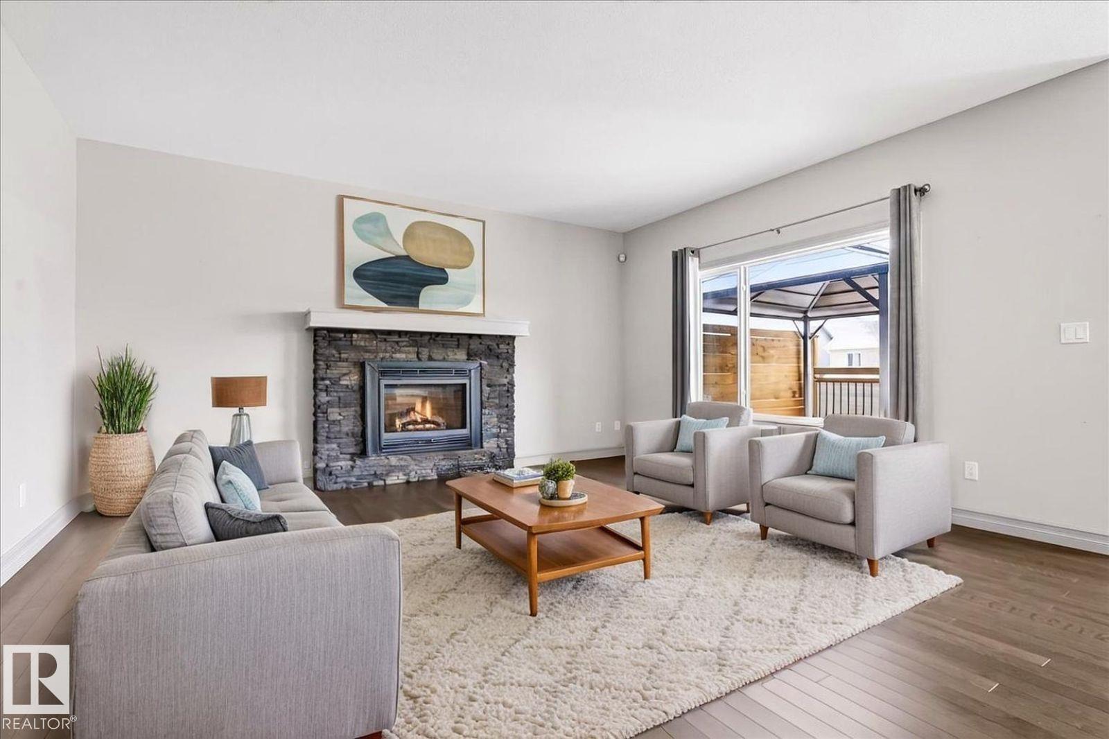 5912 19 AV SW, Edmonton