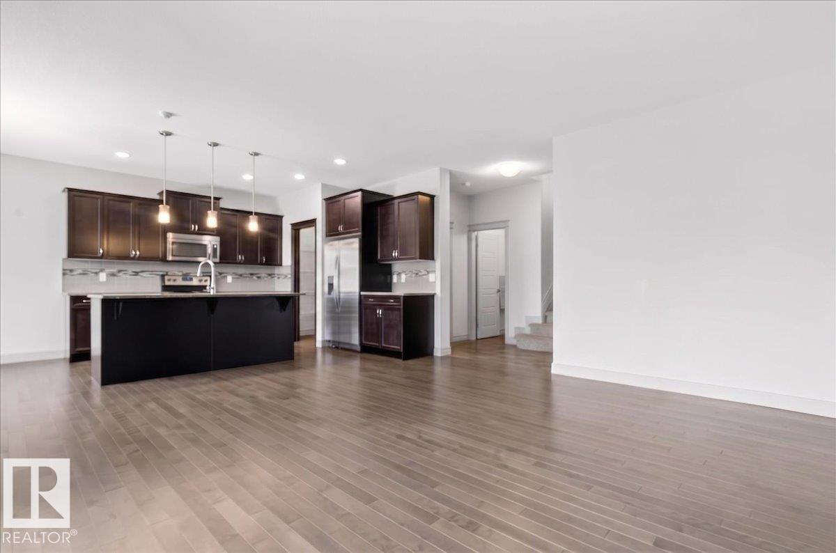 5912 19 AV SW, Edmonton