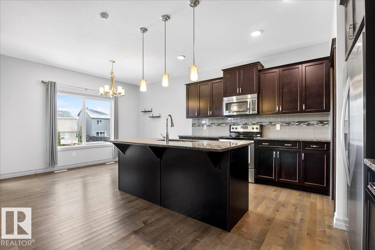 5912 19 AV SW, Edmonton