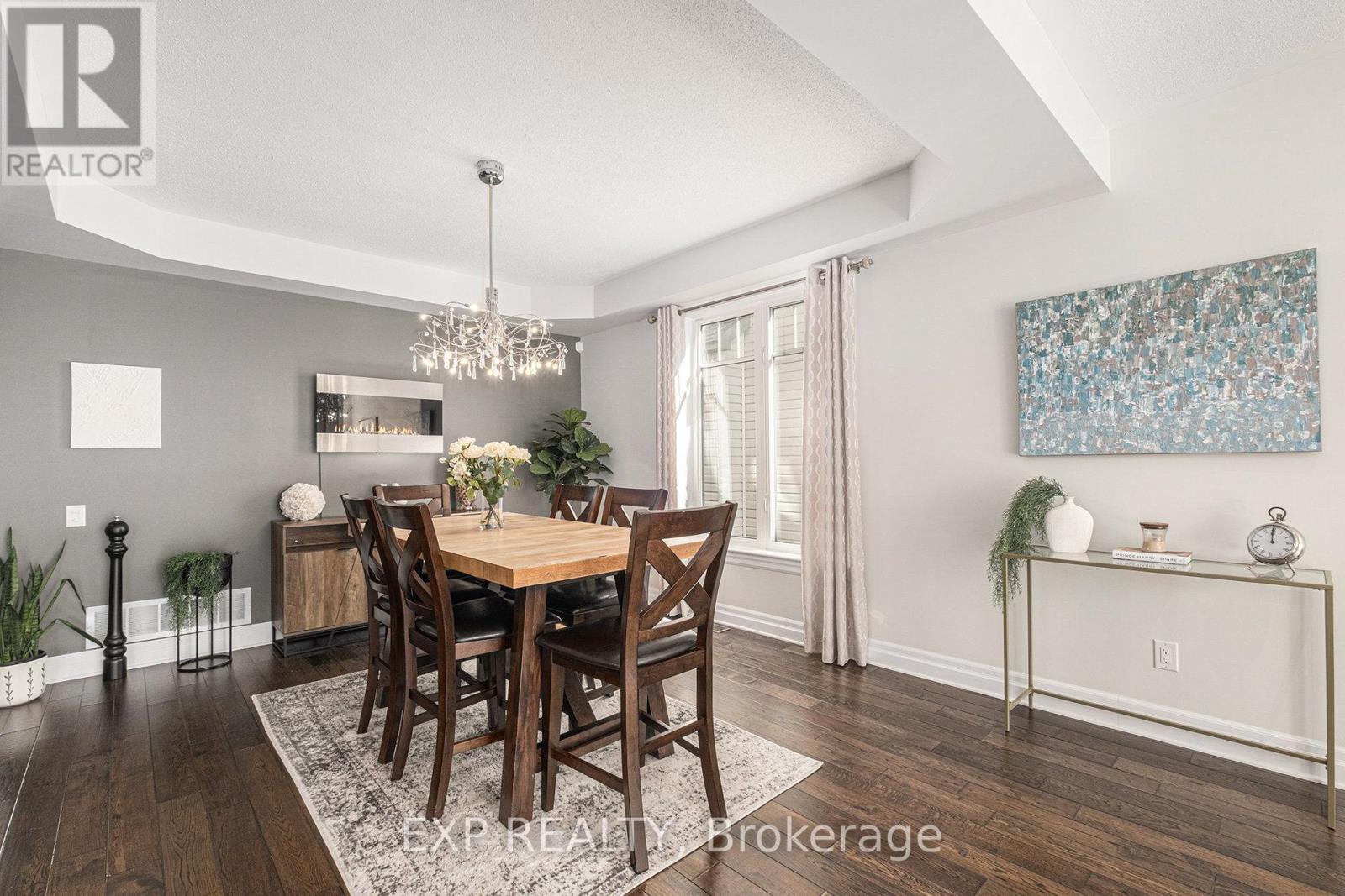 386 ANDALUSIAN CRESCENT - 9