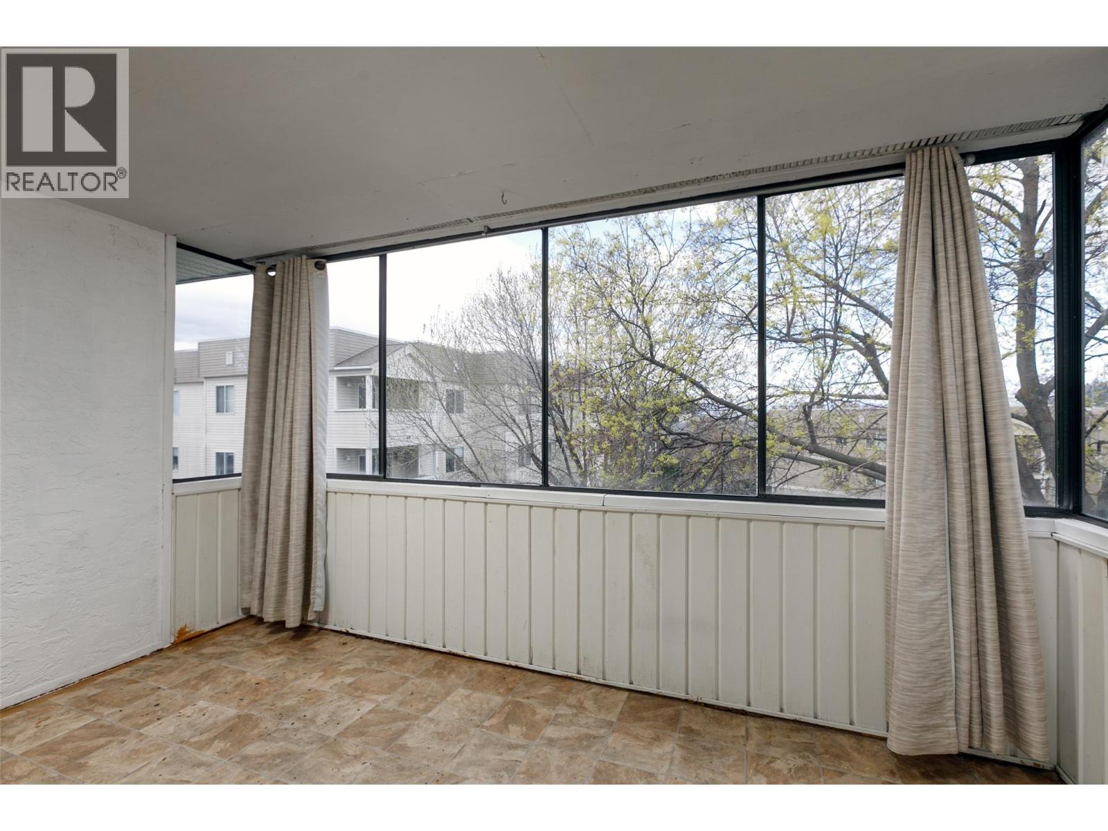 #322 450 All Star Court - 7