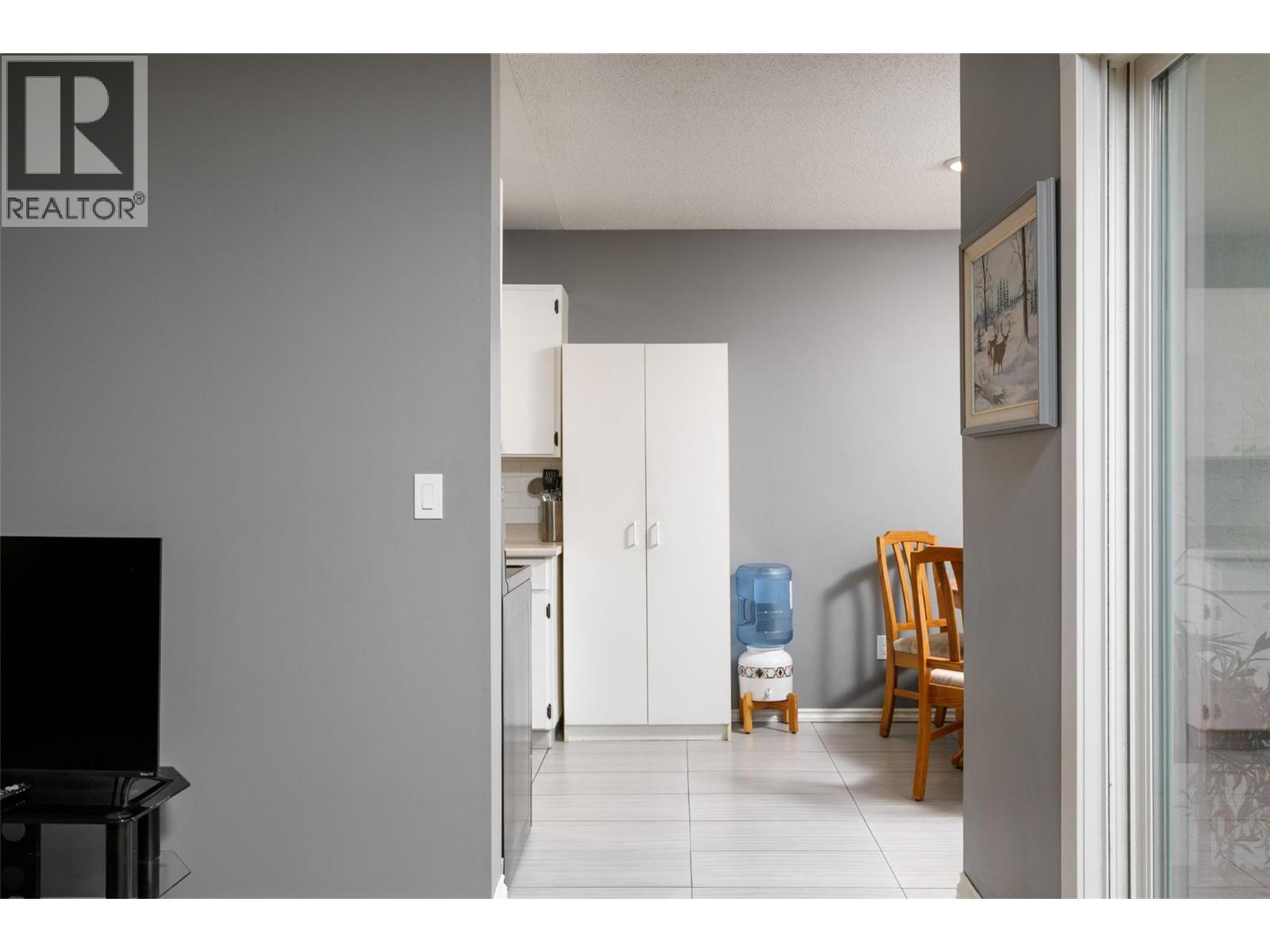 #322 450 All Star Court - 8