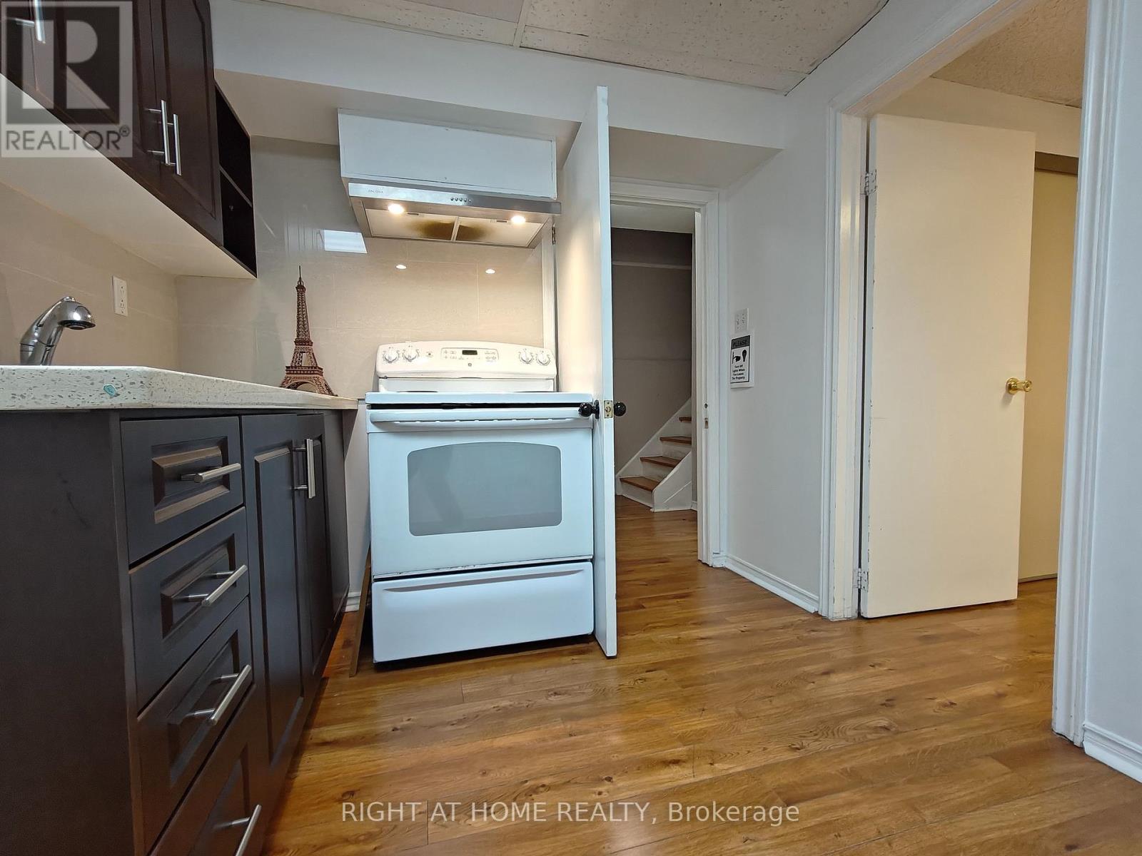 182 MCNICOLL AVENUE - 25