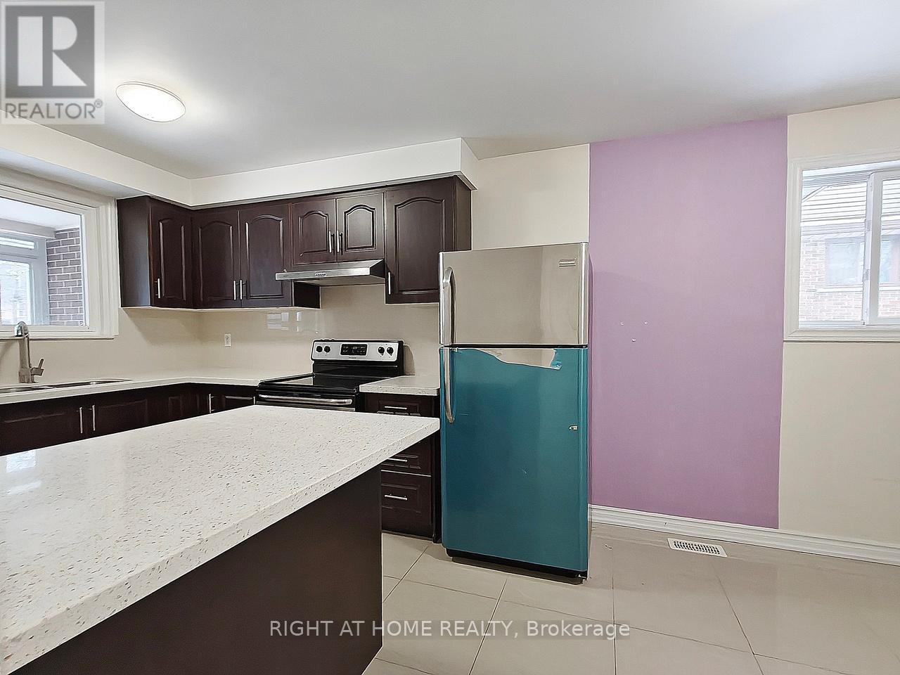 182 MCNICOLL AVENUE — photo 12
