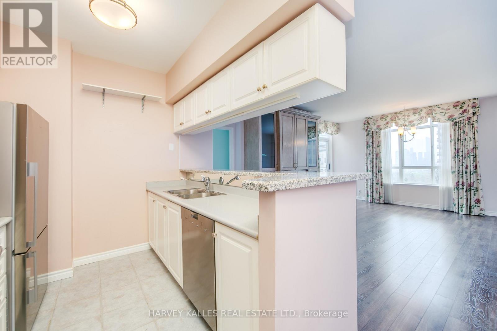 903 - 1 DEER PARK CRESCENT — photo 14