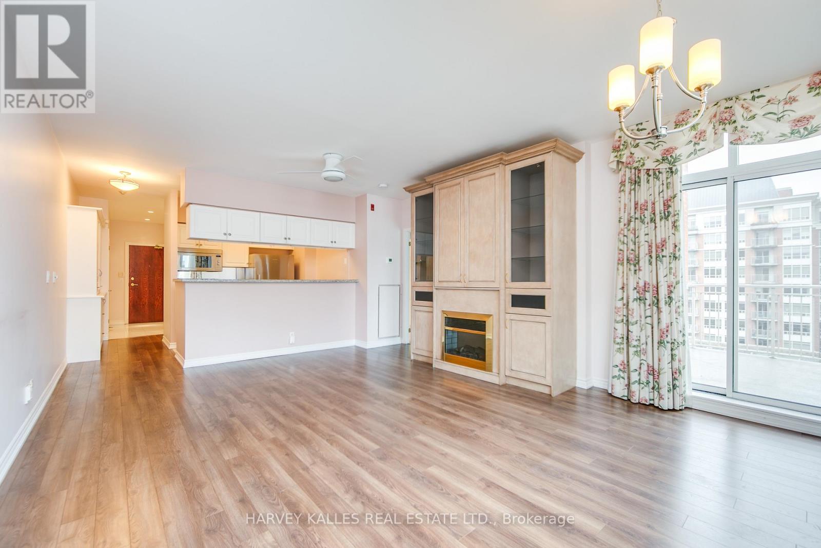 903 - 1 DEER PARK CRESCENT — photo 11