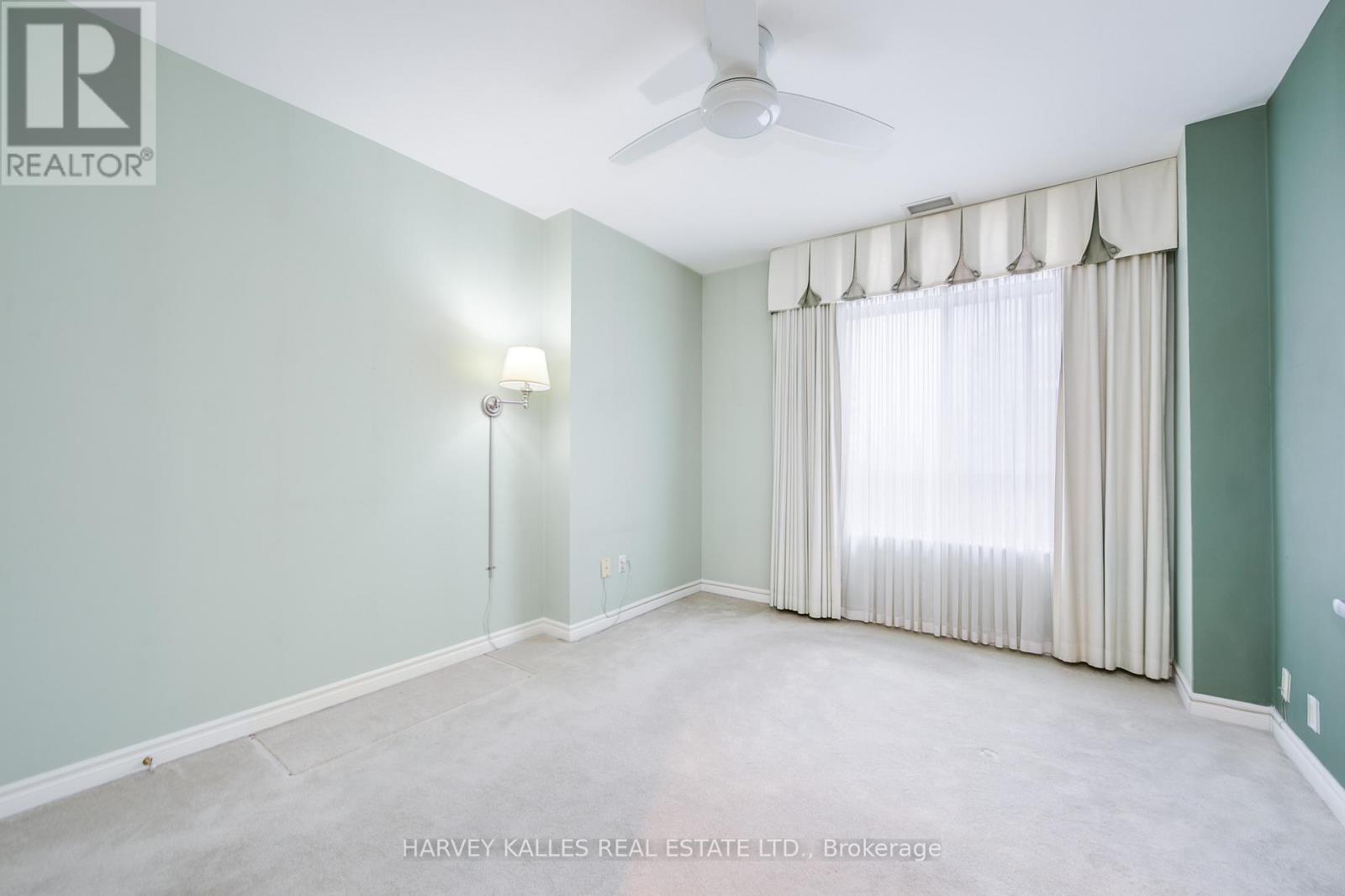 903 - 1 DEER PARK CRESCENT — photo 20