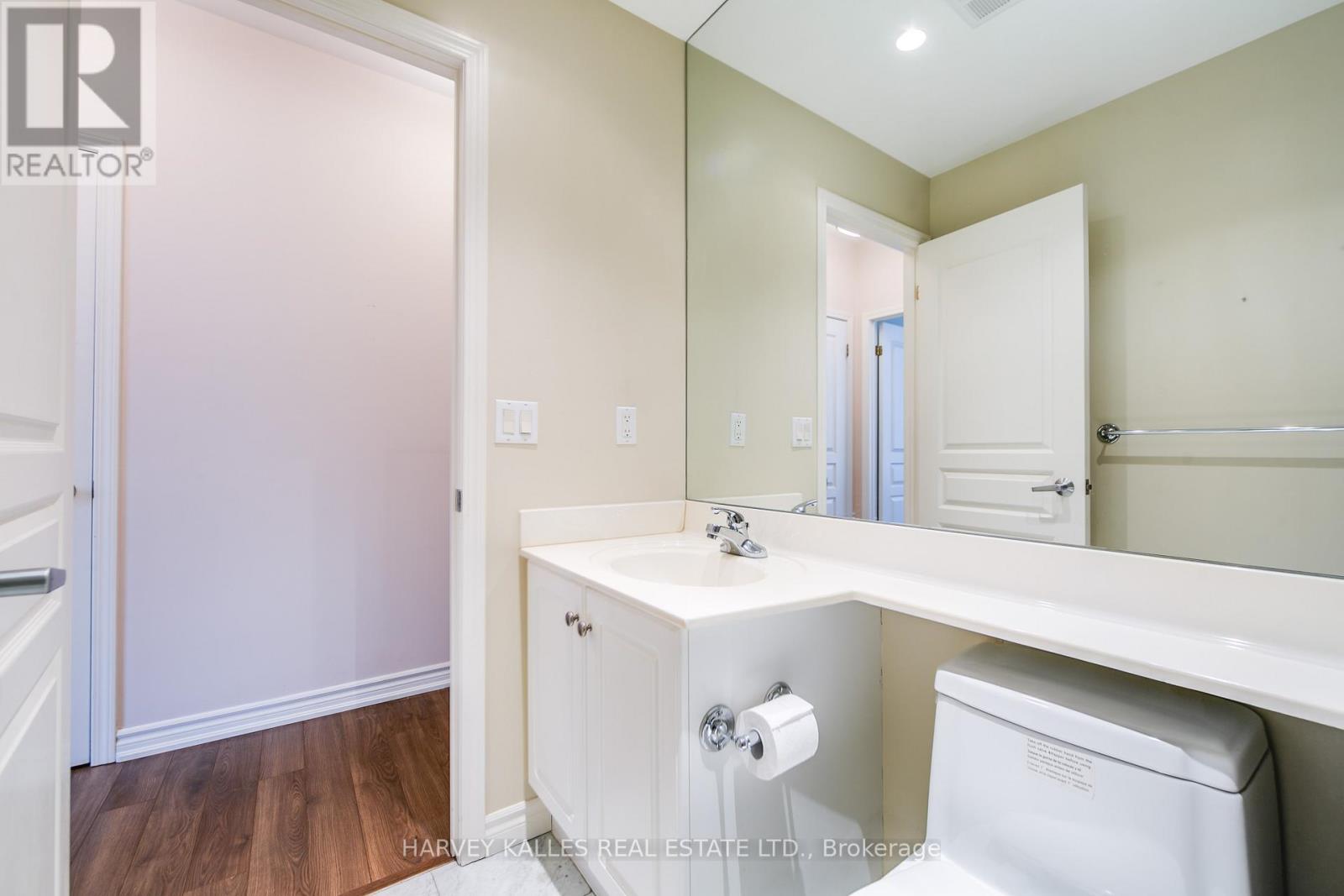 903 - 1 DEER PARK CRESCENT — photo 31