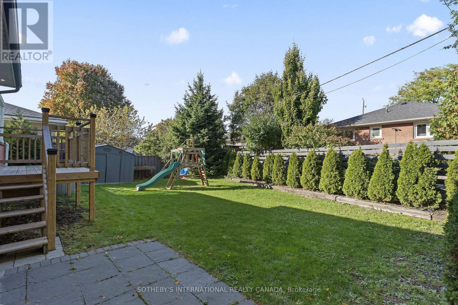 108 LYNEDOCK CRESCENT - 33