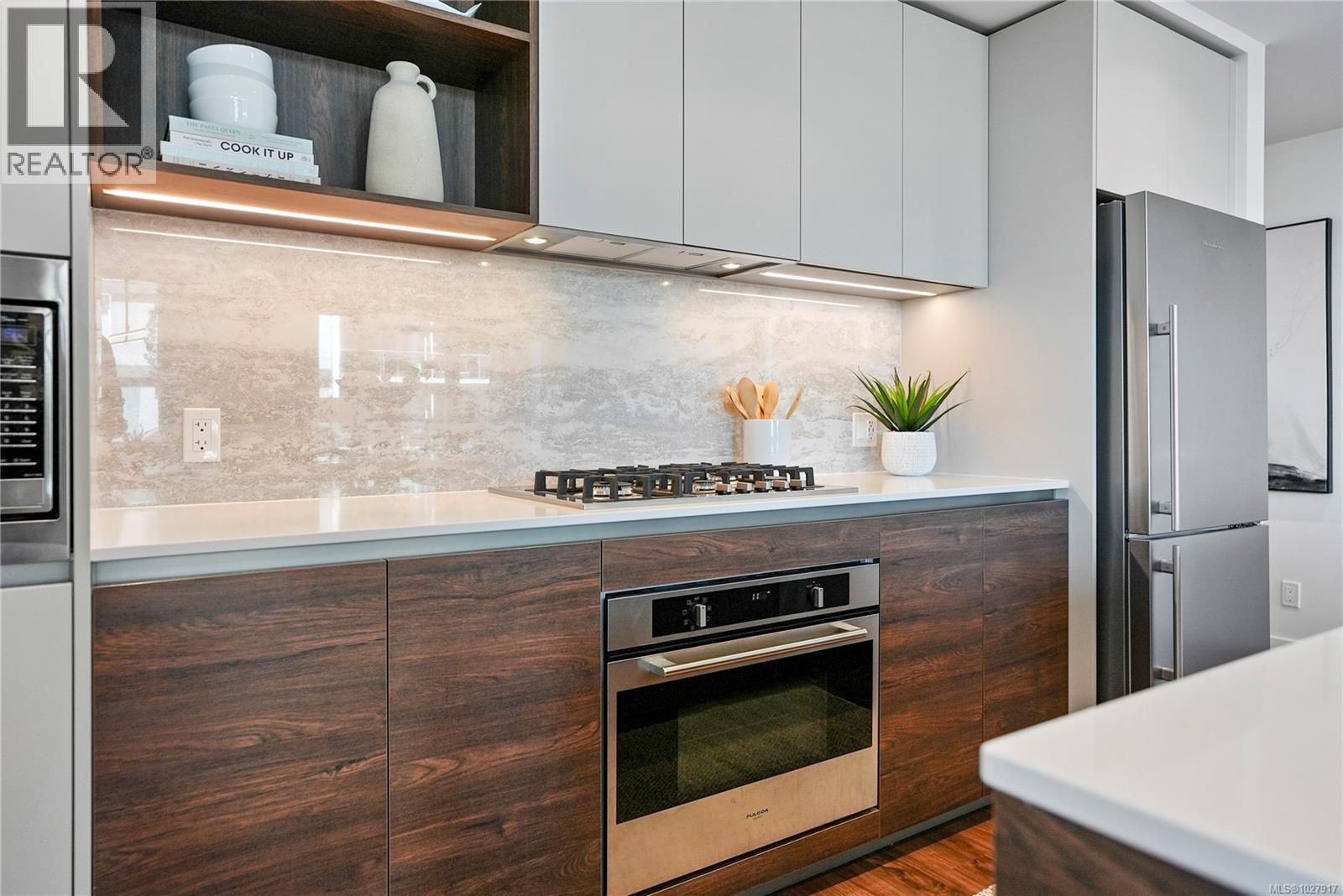 201 369 Tyee Road, Victoria