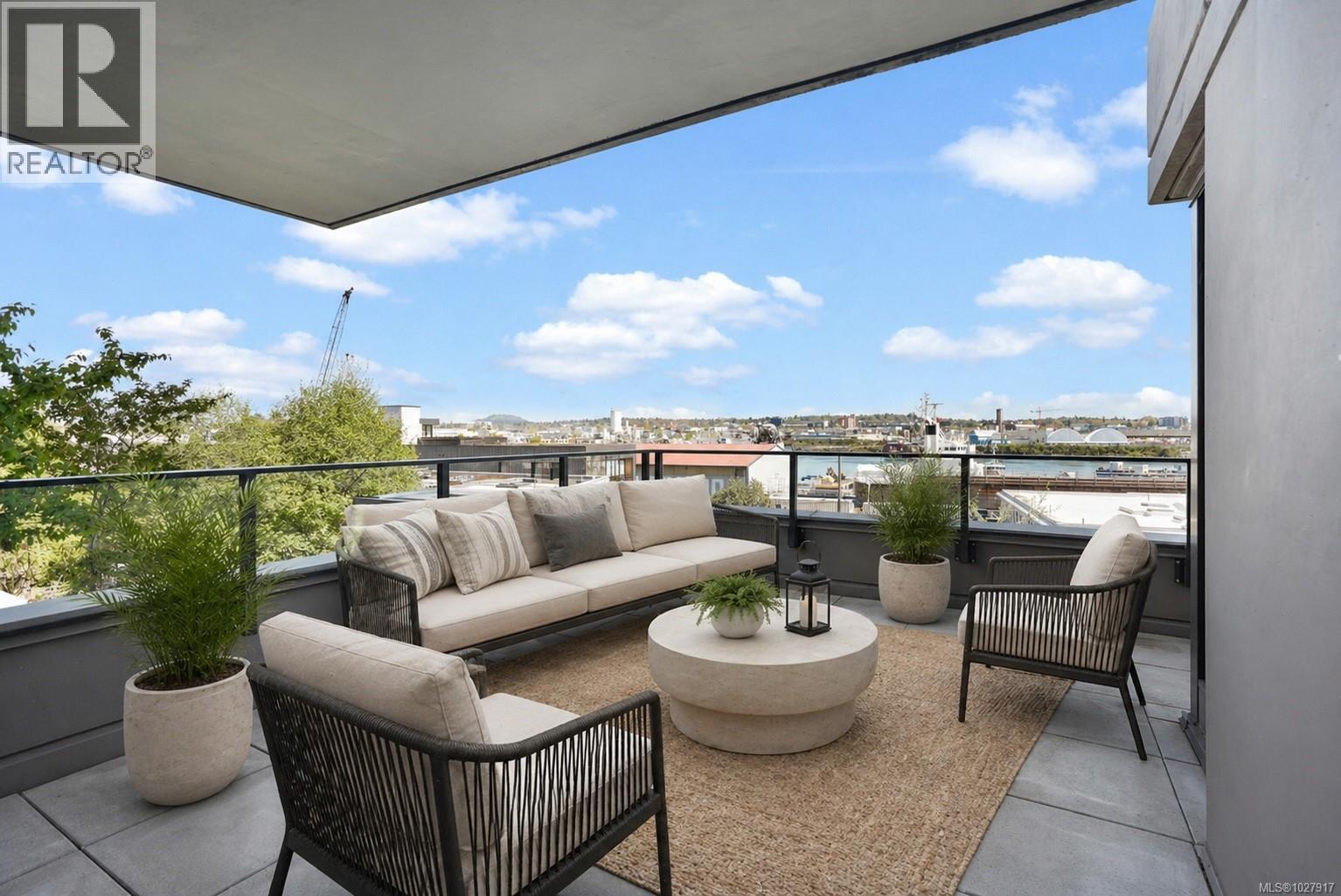 201 369 Tyee Road, Victoria