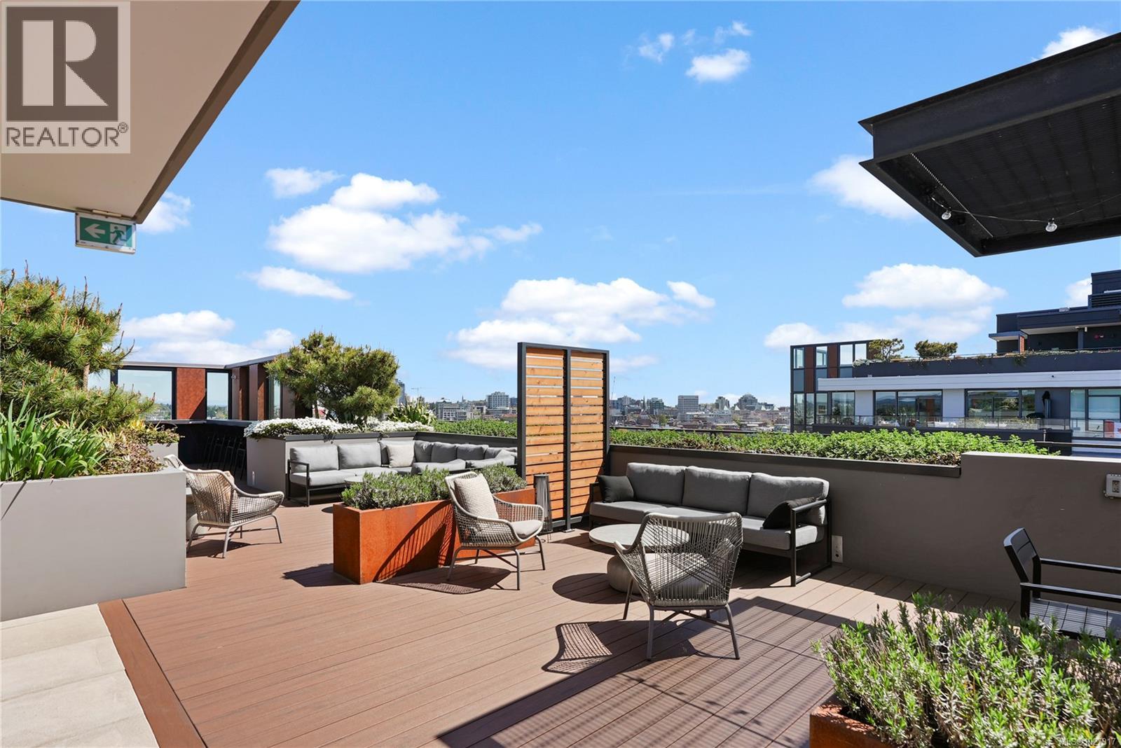 201 369 Tyee Road, Victoria