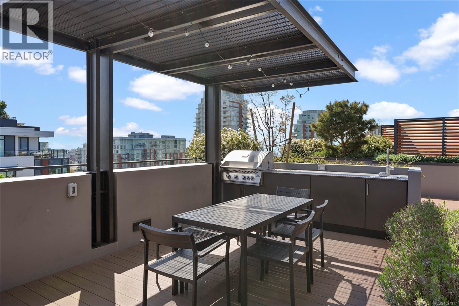 201 369 Tyee Road, Victoria