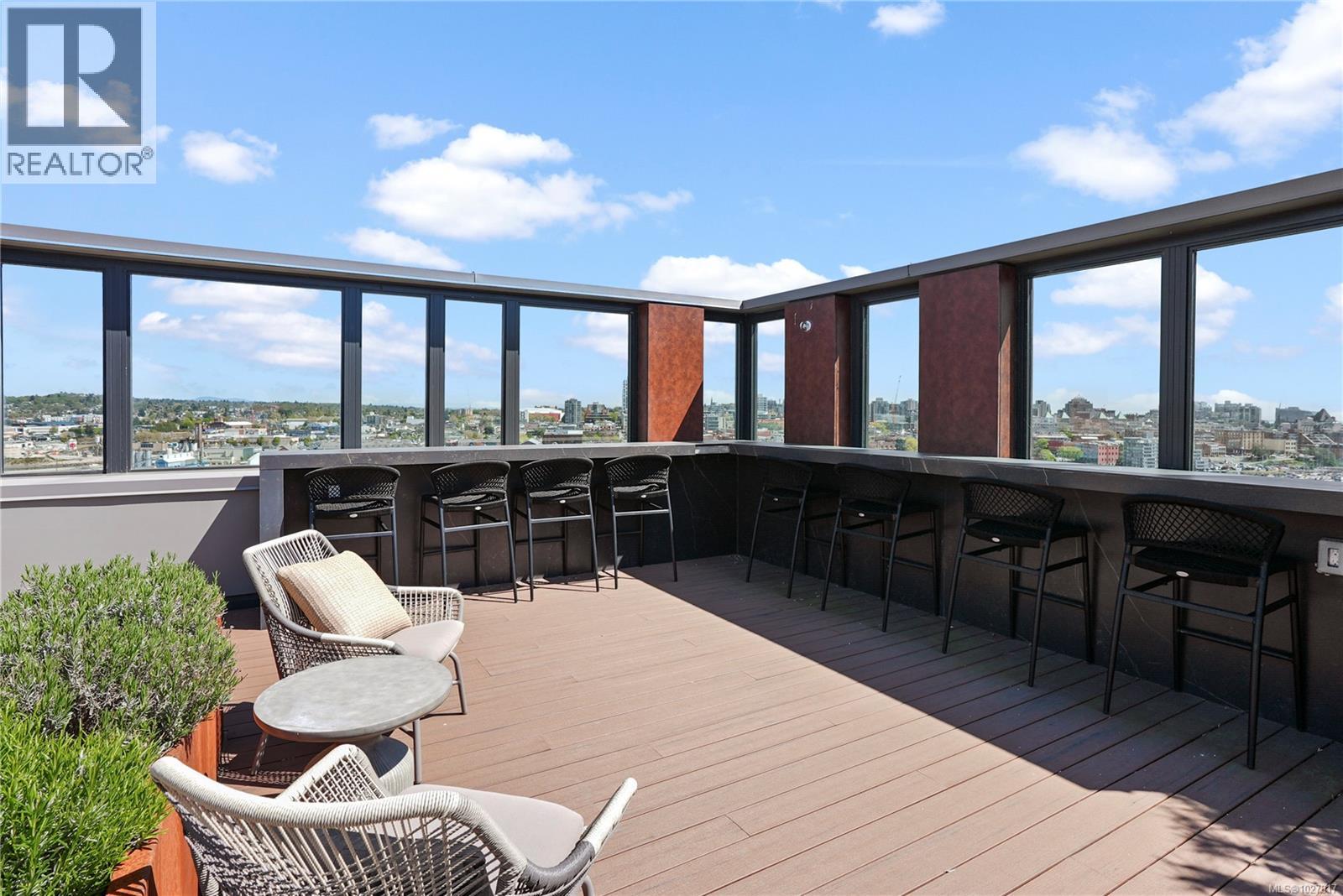 201 369 Tyee Road, Victoria