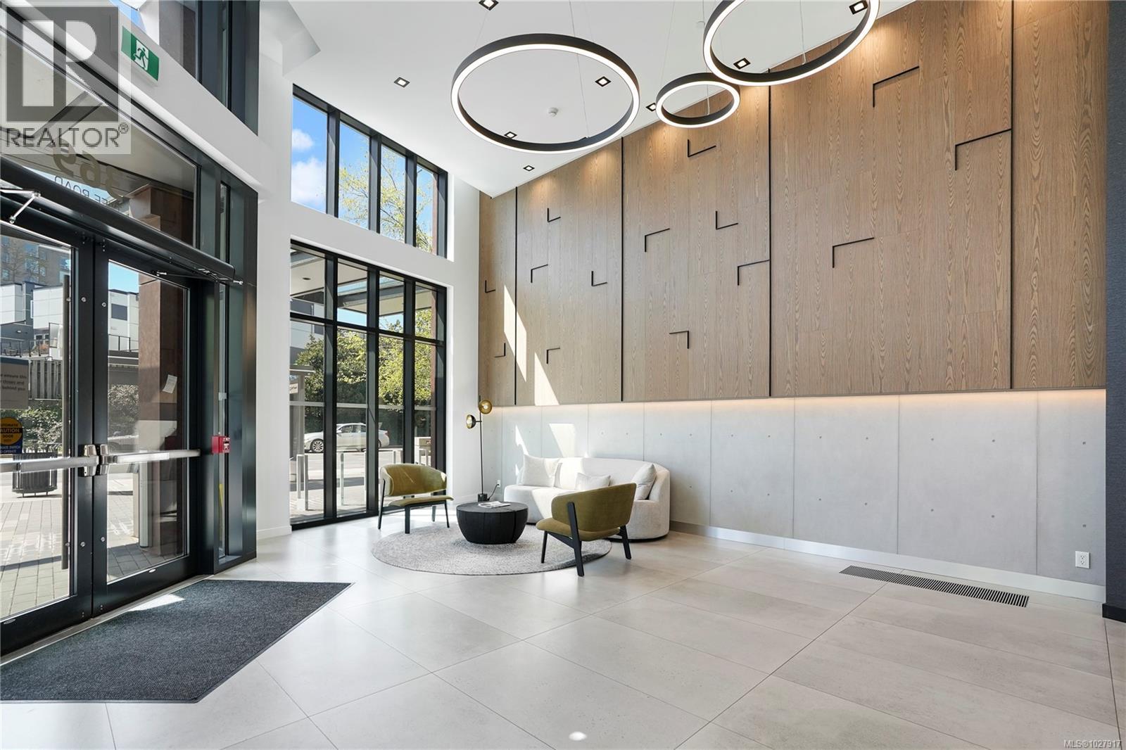 201 369 Tyee Road, Victoria