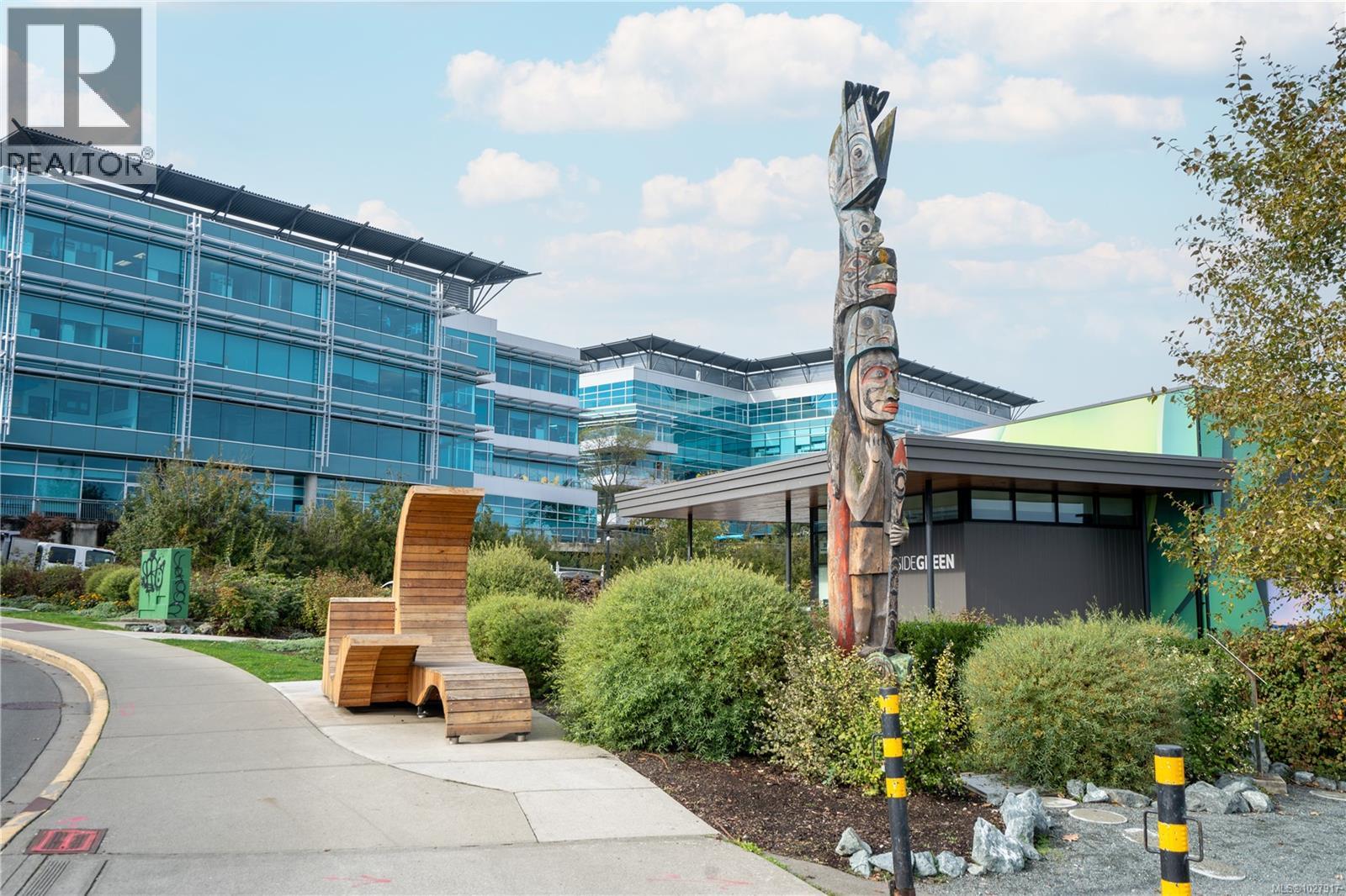 201 369 Tyee Road, Victoria